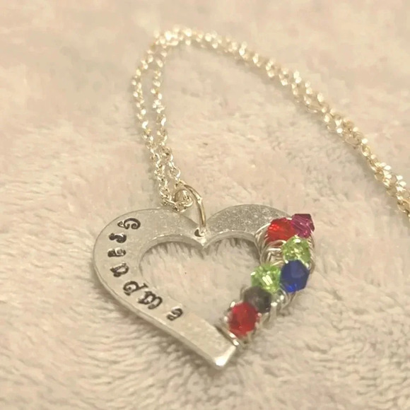 Jewelry - #526 Silver tone grandma necklace